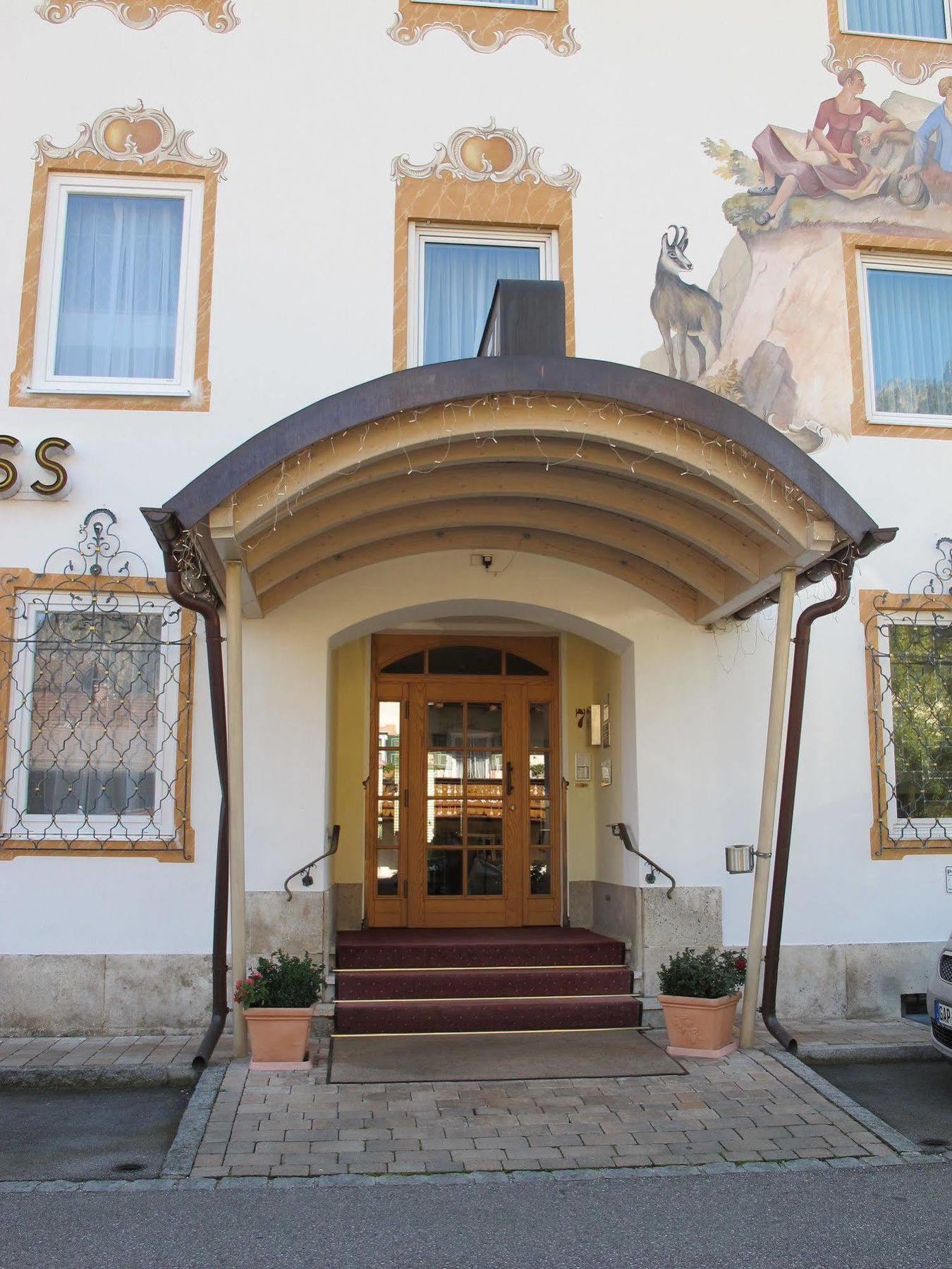 Hotel Garni Almenrausch Und Edelweiss Garmisch-Partenkirchen járás Kültér fotó