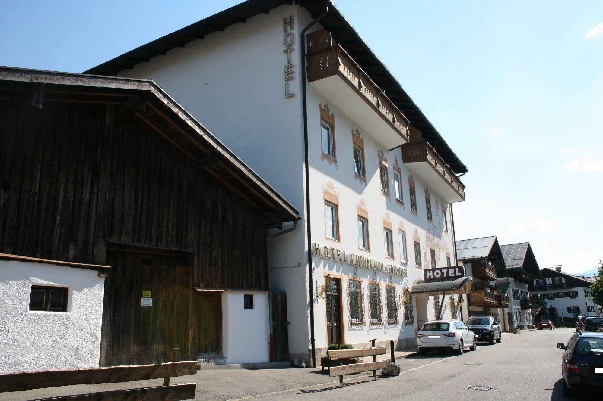 Hotel Garni Almenrausch Und Edelweiss Garmisch-Partenkirchen járás Kültér fotó