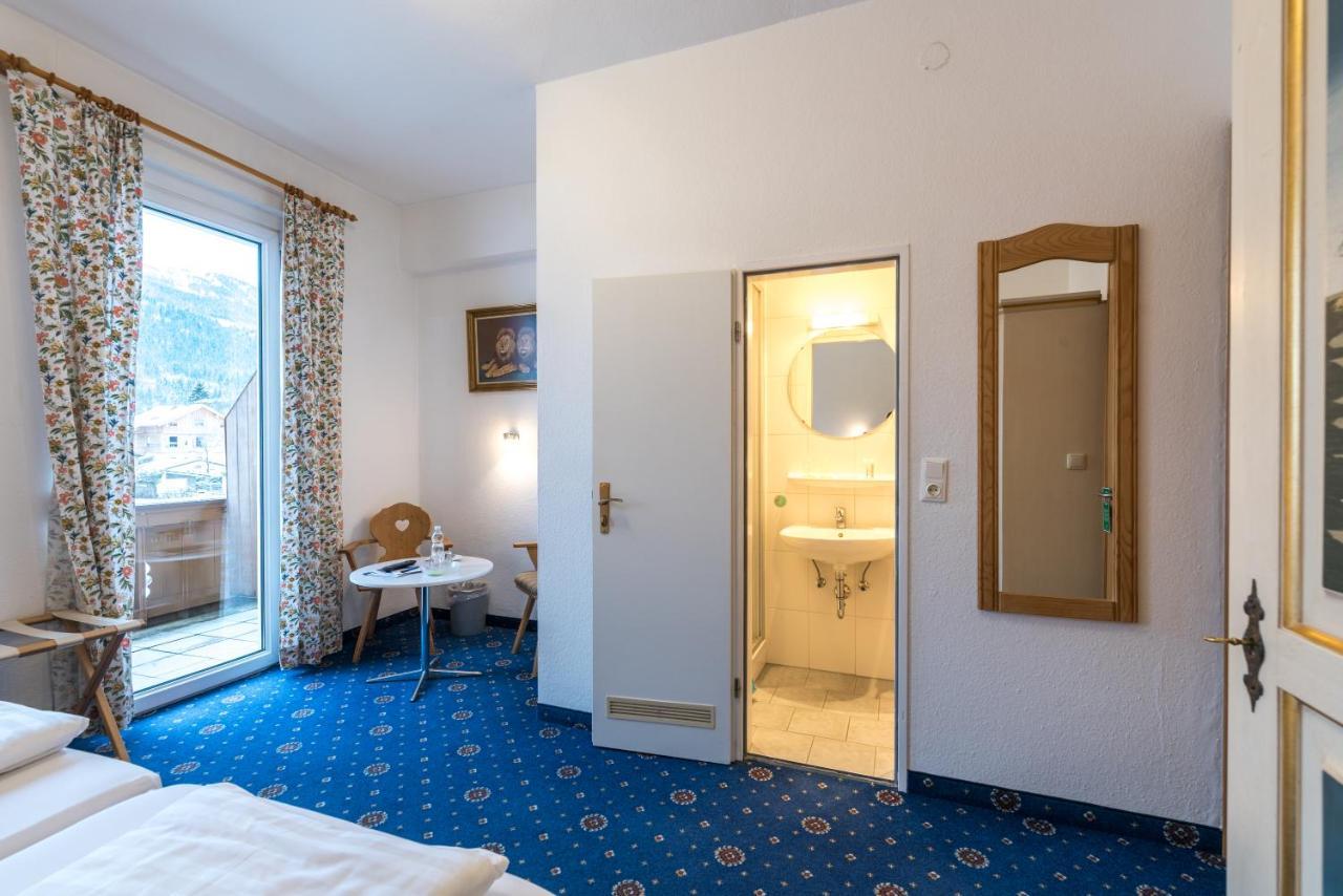 Hotel Garni Almenrausch Und Edelweiss Garmisch-Partenkirchen járás Kültér fotó