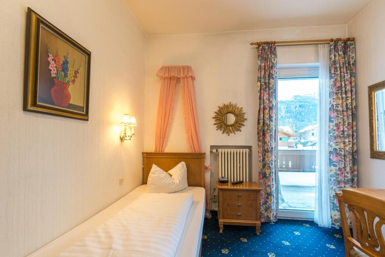 Hotel Garni Almenrausch Und Edelweiss Garmisch-Partenkirchen járás Kültér fotó