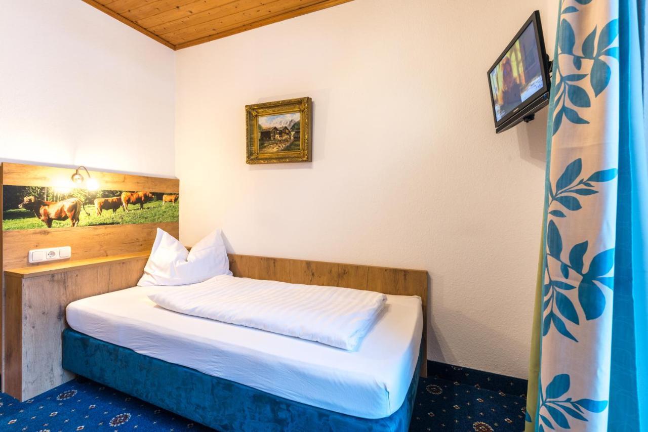 Hotel Garni Almenrausch Und Edelweiss Garmisch-Partenkirchen járás Kültér fotó