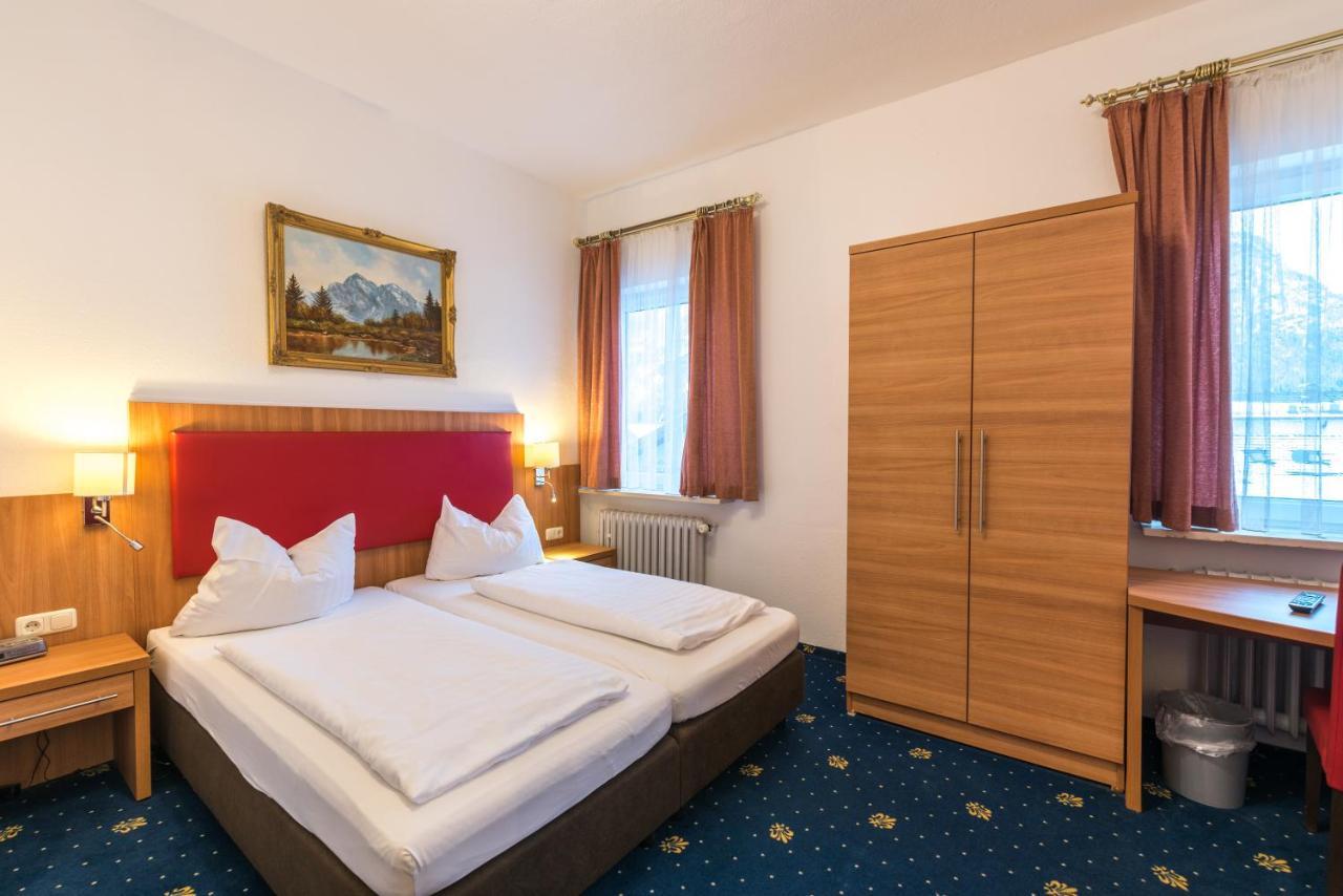 Hotel Garni Almenrausch Und Edelweiss Garmisch-Partenkirchen járás Kültér fotó