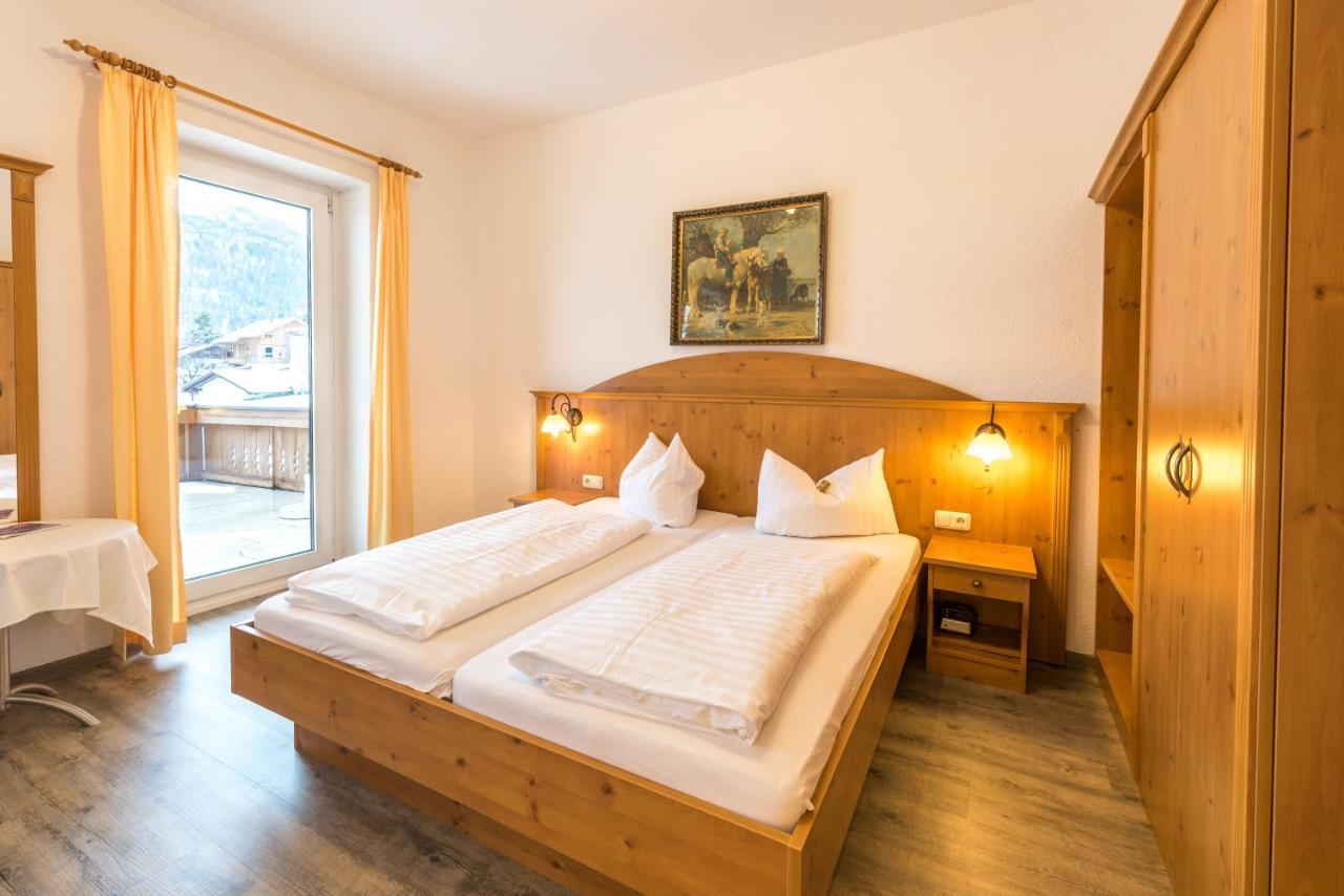 Hotel Garni Almenrausch Und Edelweiss Garmisch-Partenkirchen járás Kültér fotó