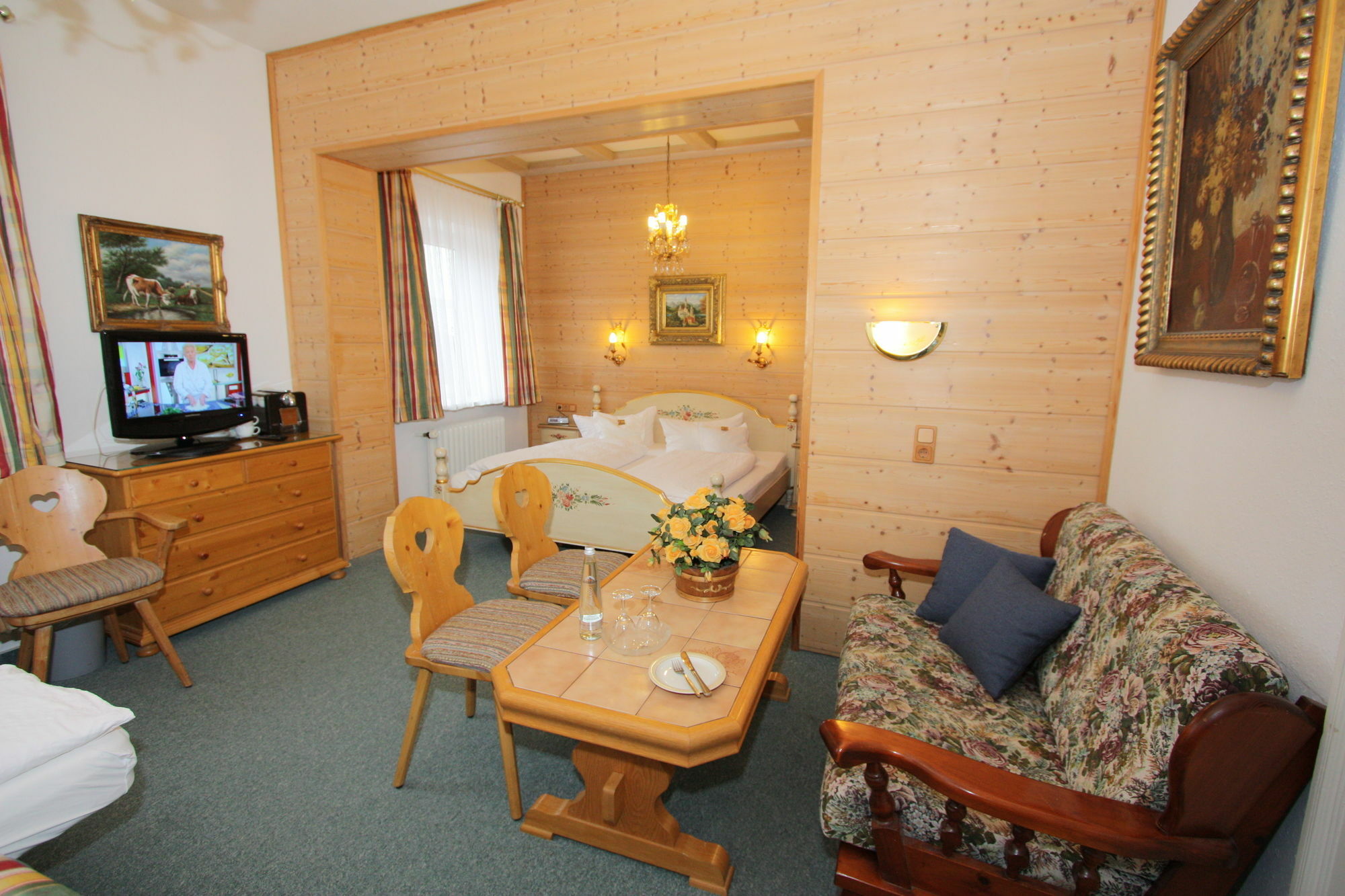 Hotel Garni Almenrausch Und Edelweiss Garmisch-Partenkirchen járás Kültér fotó