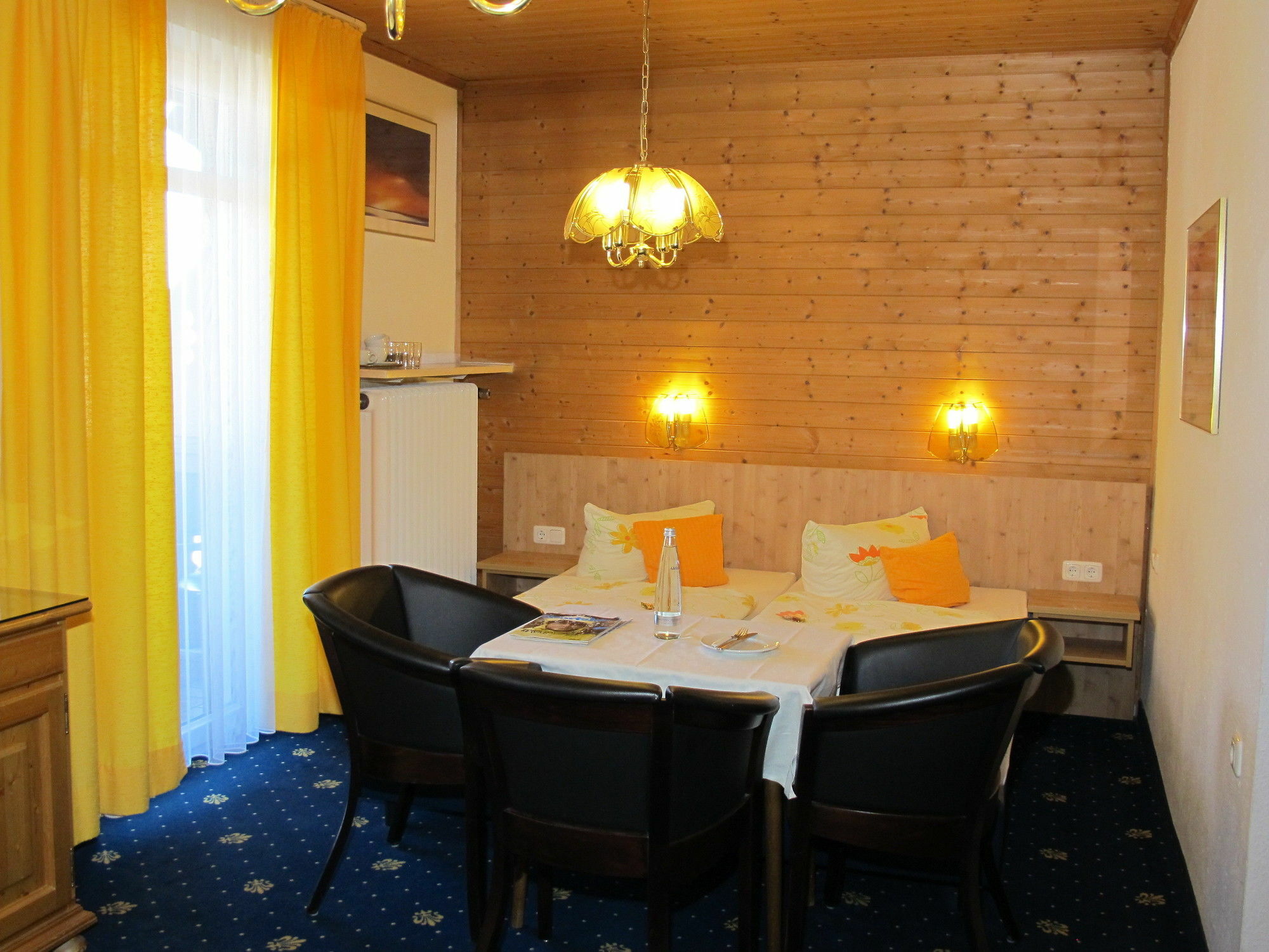 Hotel Garni Almenrausch Und Edelweiss Garmisch-Partenkirchen járás Kültér fotó